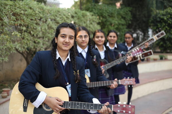 musicdance1-b4c96db7a4526dad4658ada5f1366cae